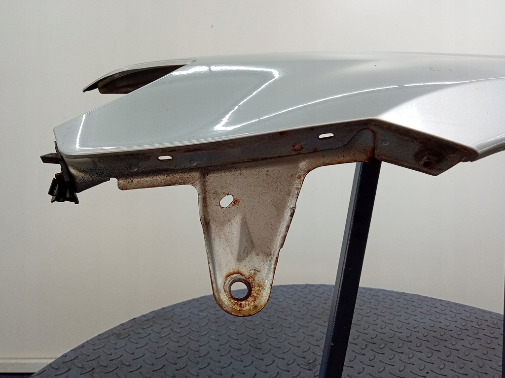 фото №7, Outlander i 03- крыло перед левый передний a31a