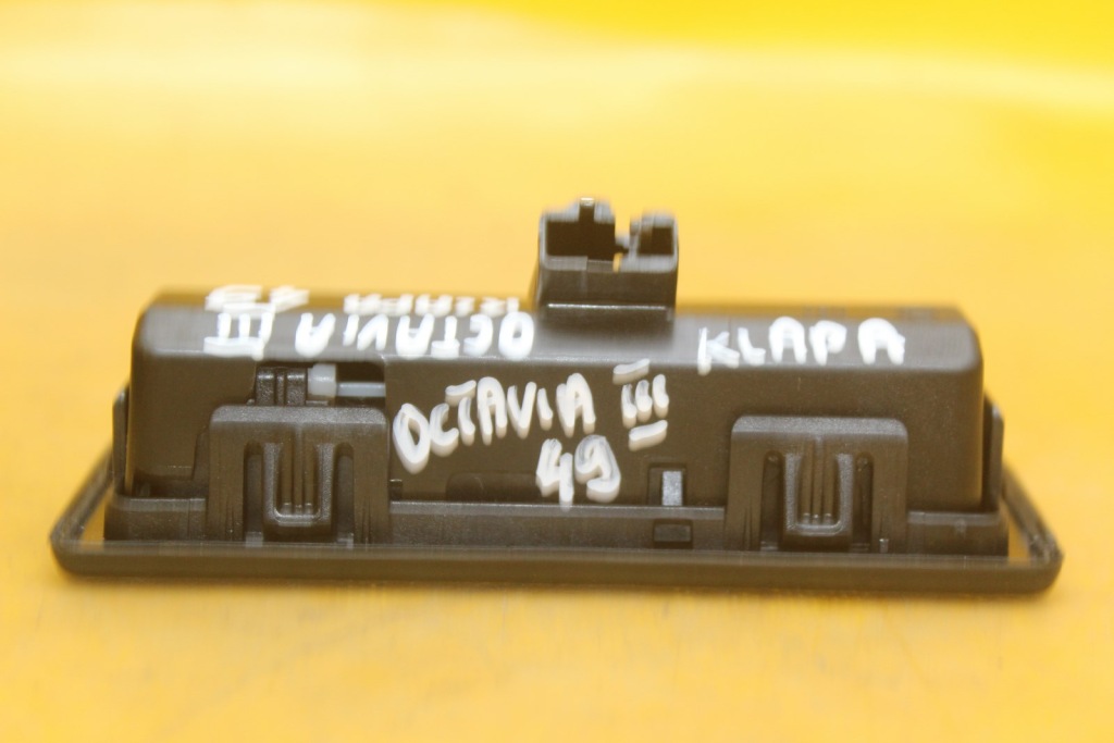 фото №6, Ручка кришки багажника мікровимикач skoda octavia iii 5e5827566b