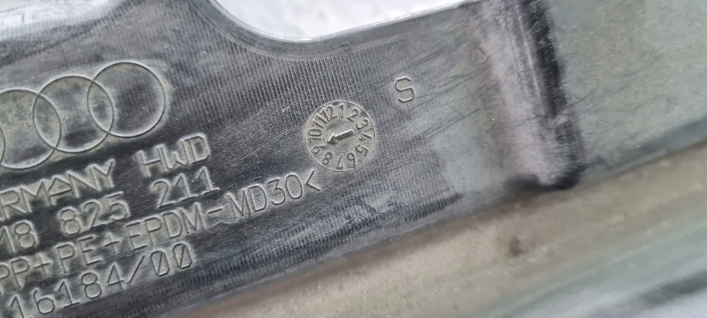 фото №14, Sq8 4m rsq8 q8 молдинг накладка поріг ліва пластикова поріг 4m8825211