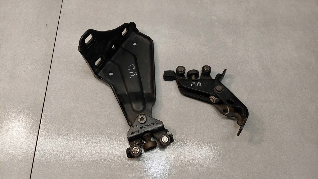 фото №1, Ролик дверь раздвижных правая combo c 1.7 cdti