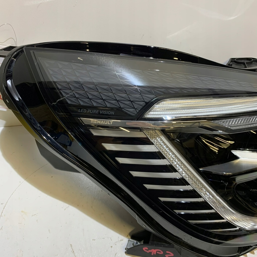 фото №2, Лампа передняя правая перед 260104525r led pure vision renault captur ii