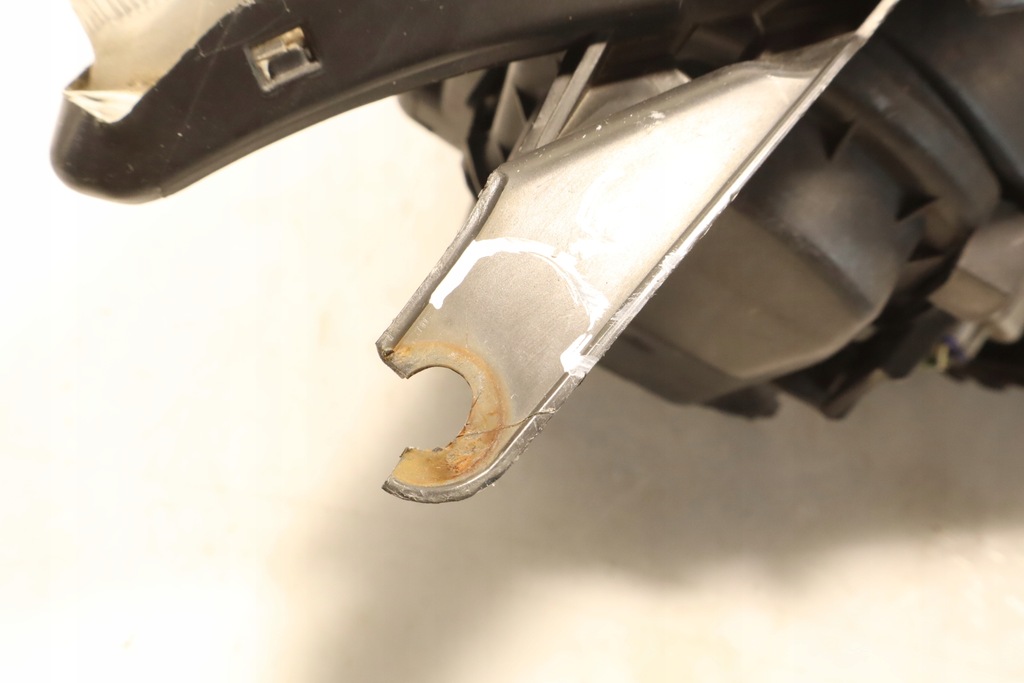 фото №8, Лампа левая передняя toyota avensis ii t25