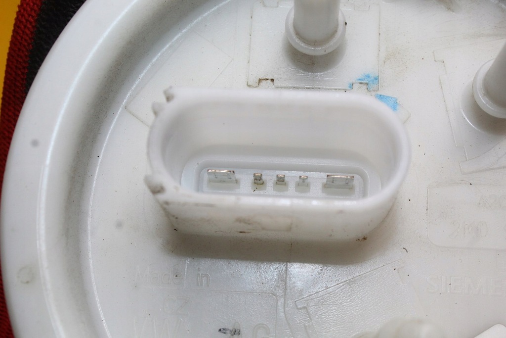 фото №7, Насос топлива vw caddy iii 1.4 b 2k0919951b