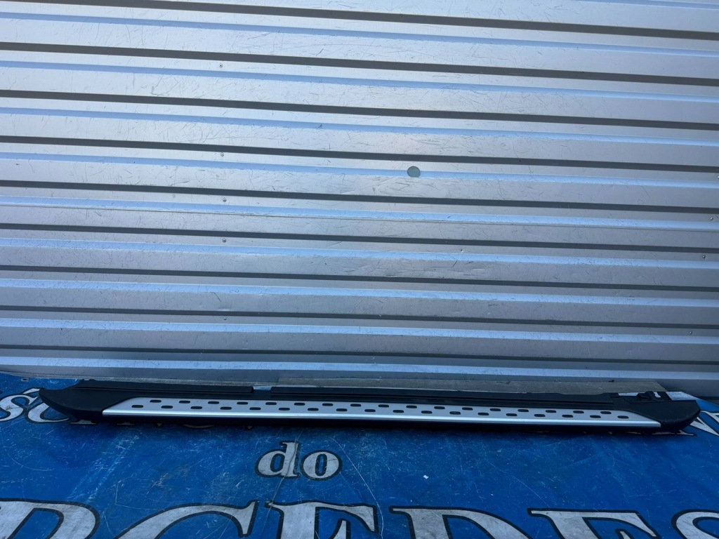 фото №1, Mercedes glk 204 молдинг поріг права підніжка 2045200200