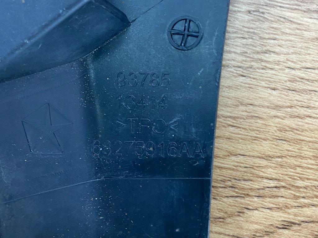 Бризковик оздоблення праве dodge ram 1500 2019+ usa Недорого