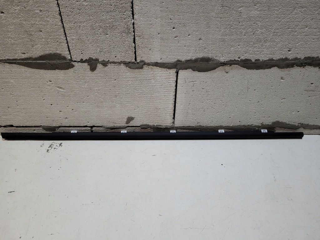 фото №1, Молдинг дверь правый задняя hyundai kia sorento 15-18