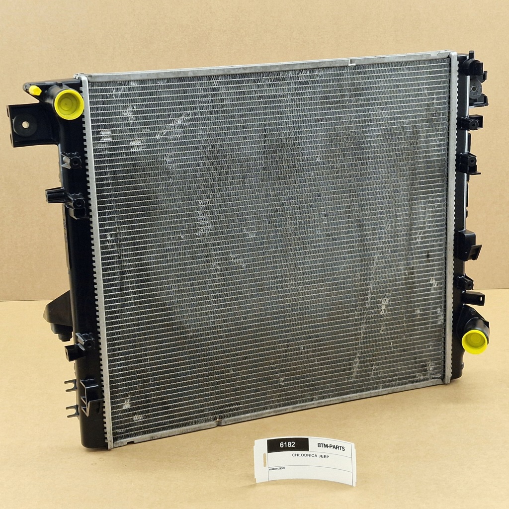 Купити Радіатор води jeep wrangler jk 2.8 crd