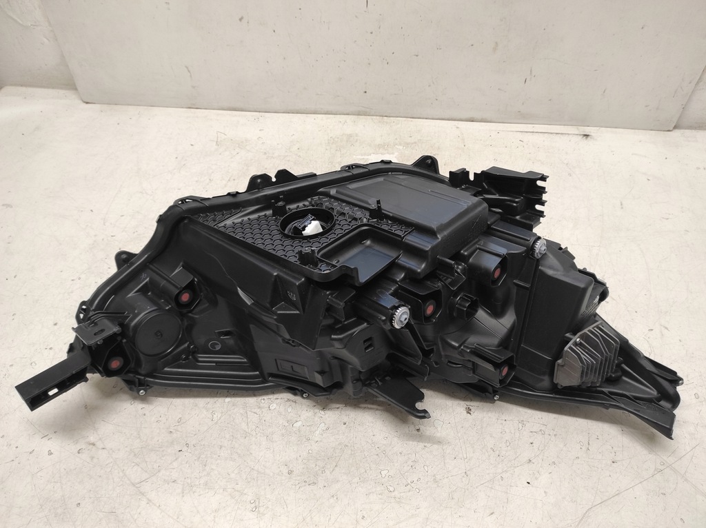 фото №12, Subaru solterra 22- лампа левая перед full led