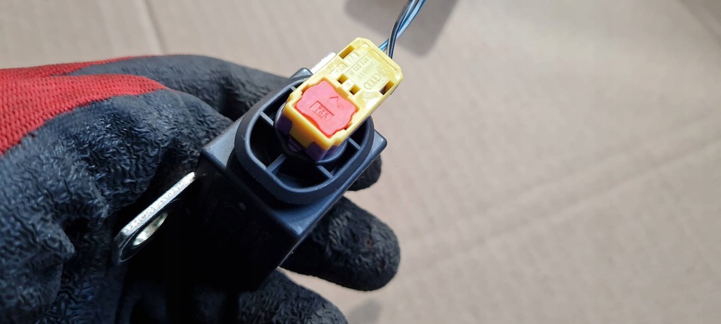 фото №6, A4 b8 lift предохранитель пиротехнический a6 c7 s4 a5 q5 a7 4g 4f0915519