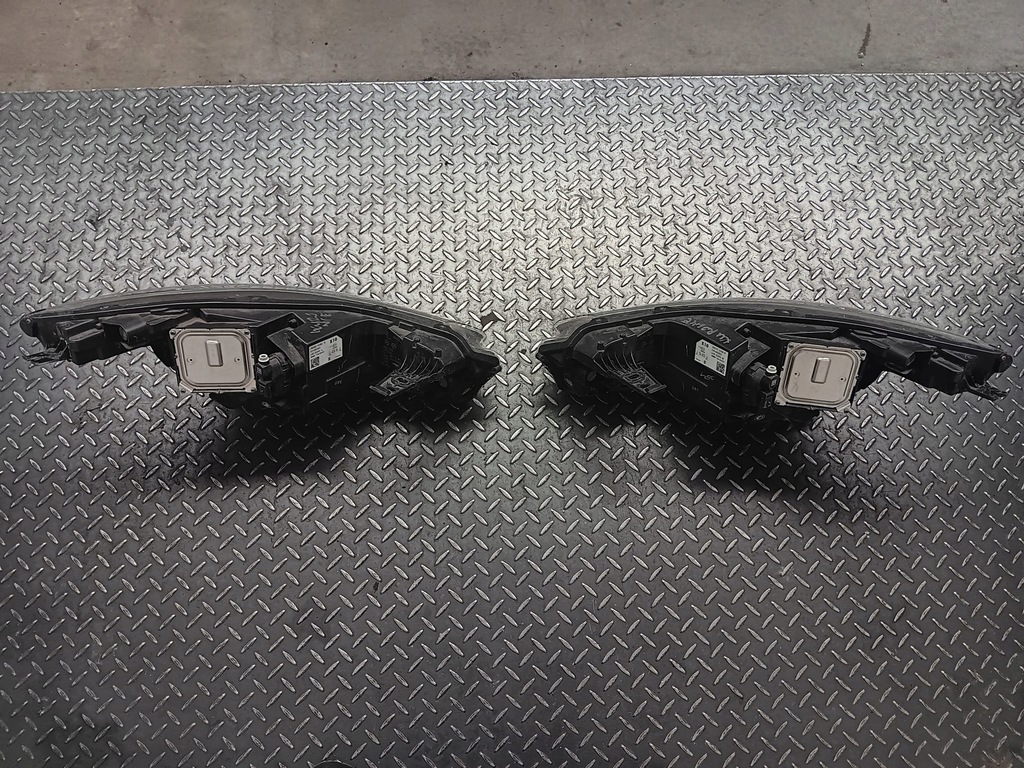 фото №9, Лампа левый i правый перед renault zoe ii lift 260609388r/260102384r