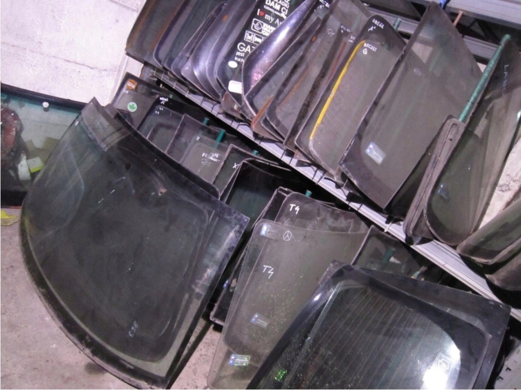 фото №1, Peugeot 307 hb скло лобове перед передня датчик