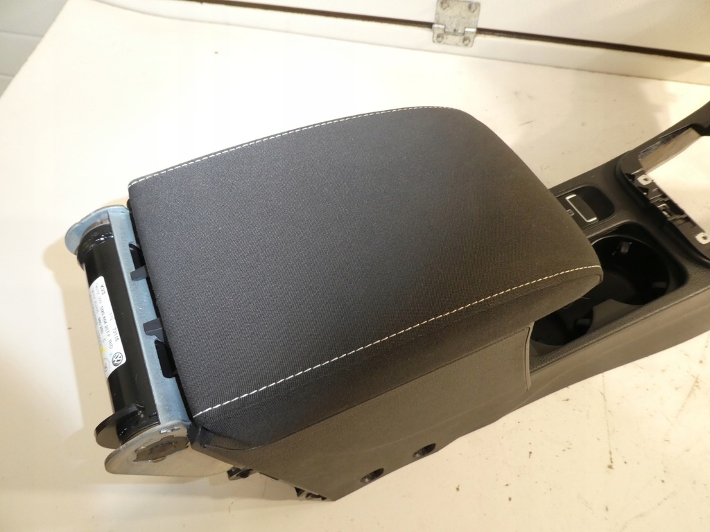 фото №6, Туннель подлокотник vw sharan alhambra 7n0864251