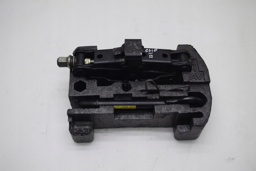 Купить Renault scenic 1 набор ремонтный колеса 8200096829