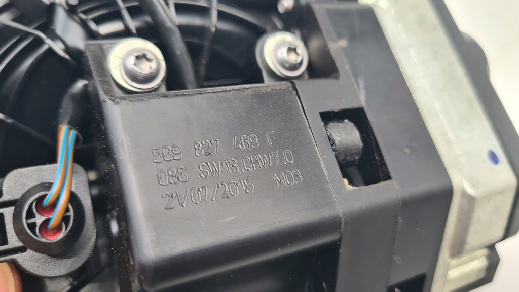 фото №9, Vw golf vii 12-19r kombi ручка крышки задняя камера заднего вида 5g9827469f