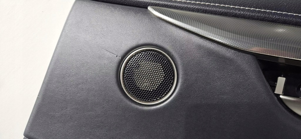 фото №3, Обивка дверь обшивка правый задняя lexus nx оригинал