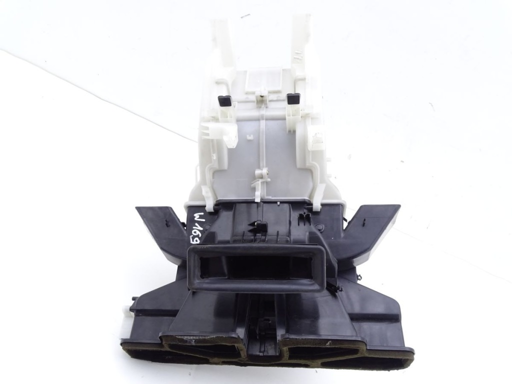 фото №1, Mercedes a klasa w169 04-12 захист обігрівача eu