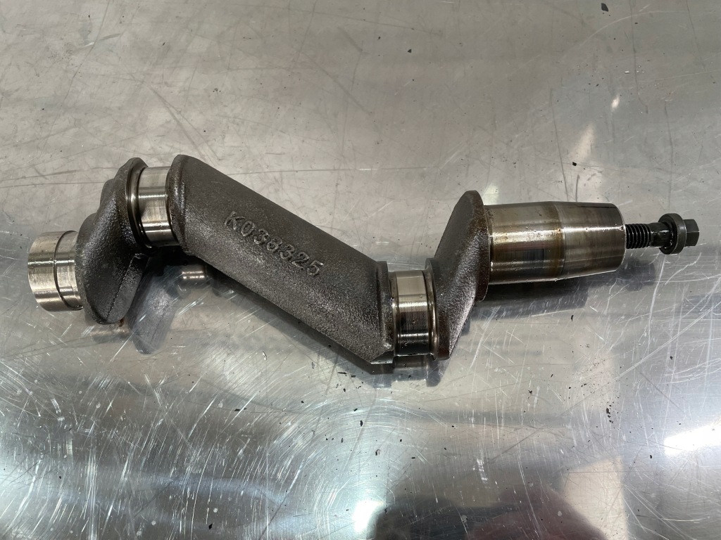 Купить Wał коленчатый компрессора scania r 730 v8 k038325