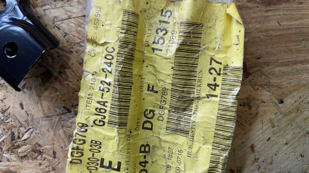 фото №11, Mazda 6 gg gy 2002 - 2007 кронштейн кронштейн крила лівий gj6a-52-240c