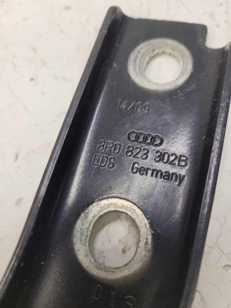 фото №4, Петля капот правый audi a3 8p lift 8p0823302b