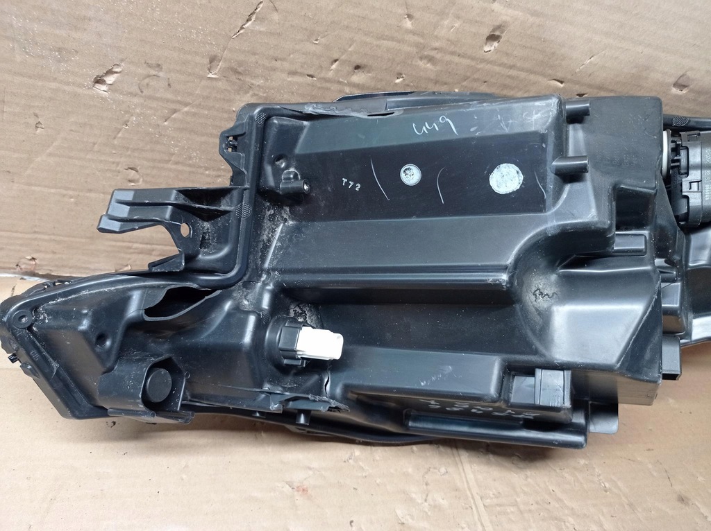 фото №9, Лампа фара правый toyota aygo x europa