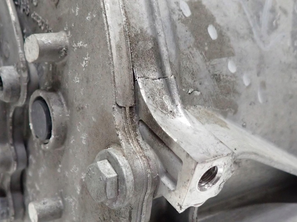 Двигун nepęd електричний задній ebe porsche taycan turbo s 761km 21r fv Зі Шроту