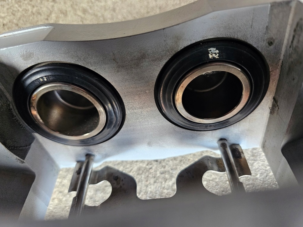 Mercedes glc w253 супорт гальмівний лівий перед amg 25305 Оригінал