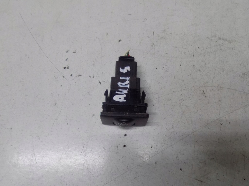 фото №7, Toyota auris i переключатель регулировки света