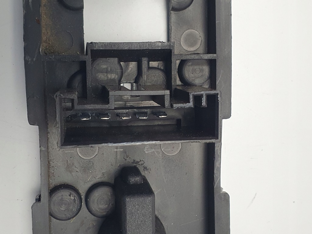 Вкладыш лампы mini r50 r53 левый правый задний  89023373 кронштейн в Украине