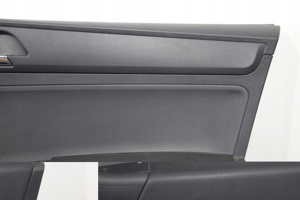 фото №3, Обшивка дверь правый перед skoda rapid 5ja 5j