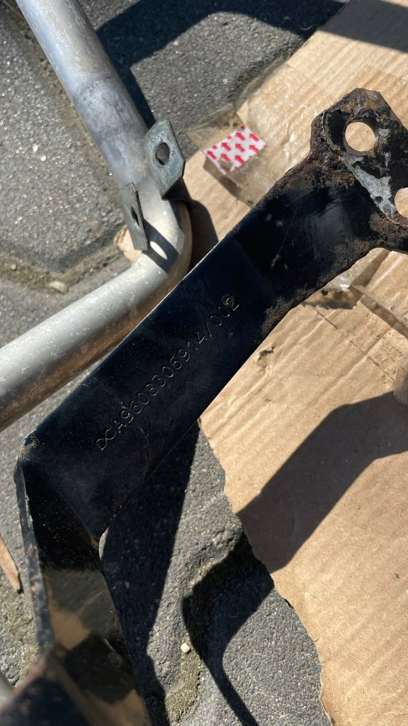 Труба шланг кондиционера mercedes actros mp4 в Украине