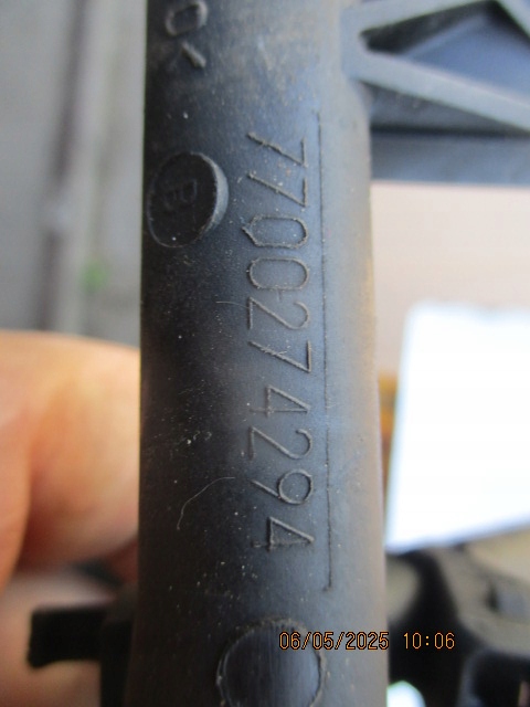 фото №6, 7700274294 молдинг упорскування renault kangoo 1,4 бензин