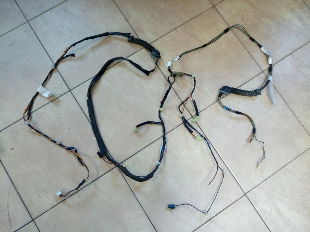 фото №1, Электропроводка крышки задняя fiat sedici kpl. oryg.