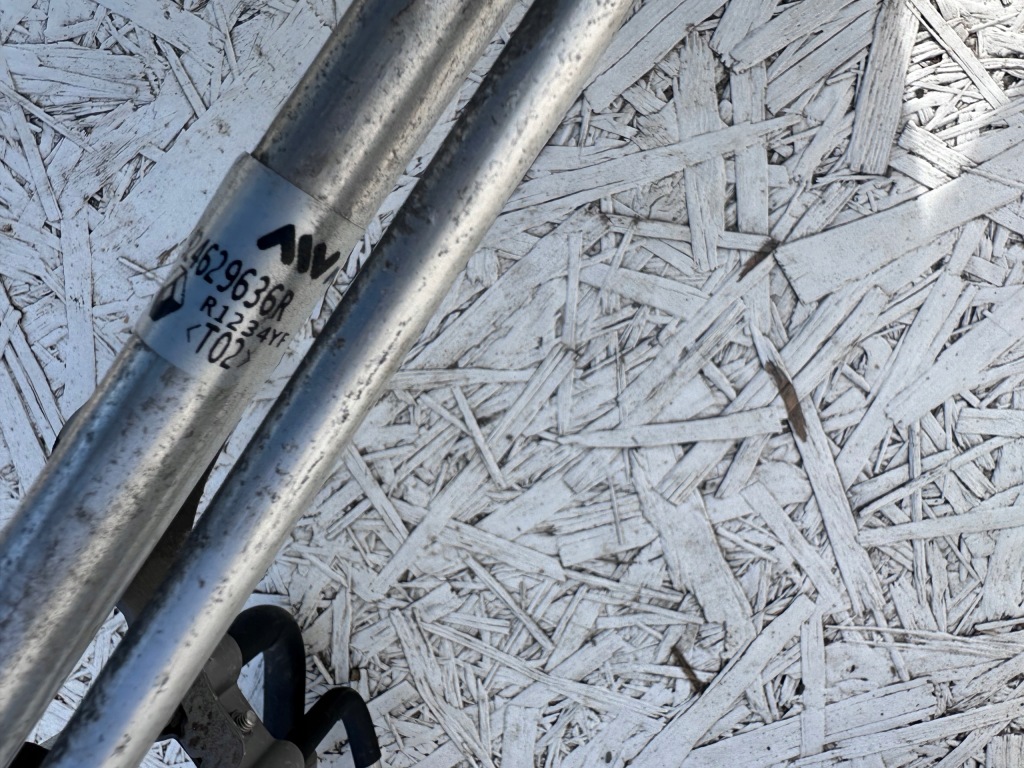 фото №3, Espace v шланг трубка wąż кондиціонера 1.6 tdci 924629636r 924713675r