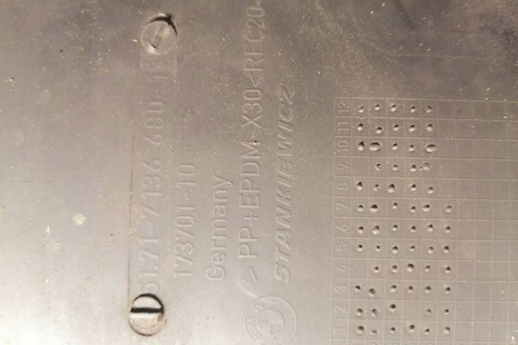 Підкрилок ліва передні bmw 7 e65, e66, e67 7136680 3.0l дизель 170kw 2007 Київ