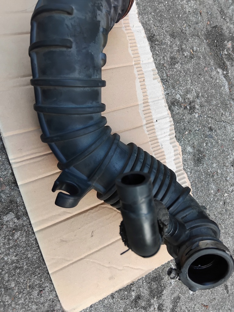 фото №7, Hyundai i40 sedan 15-19 r lift шланг труба повітря 16 r.1.7 crdi