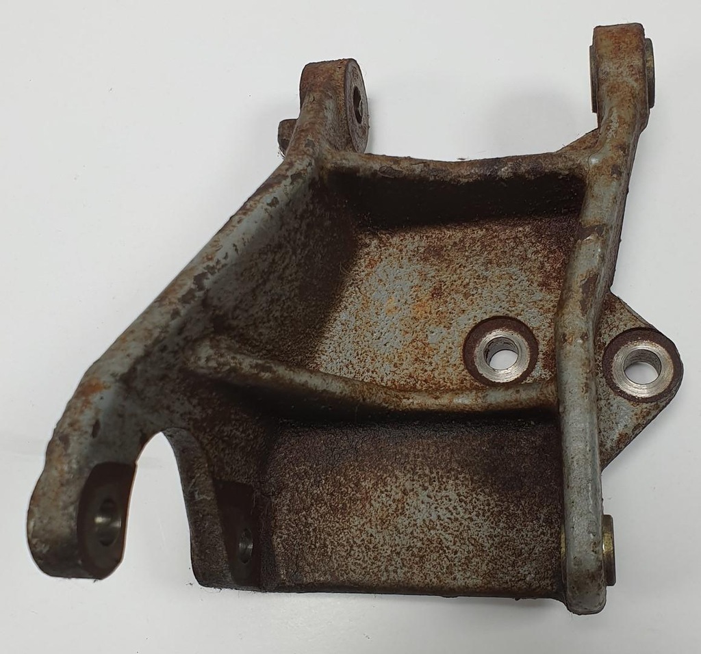 фото №1, Кронштейн двигателя mitsubishi grandis 2.4 mivec