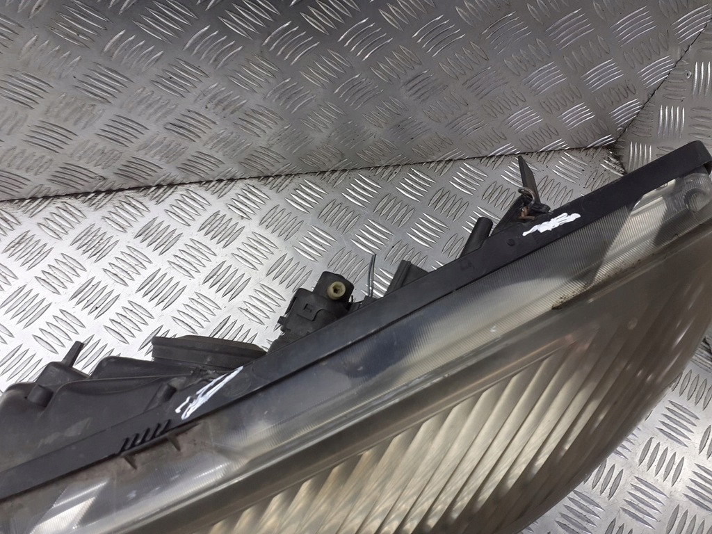 фото №3, Лампа левая передняя renault scenic ii europa