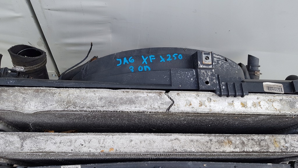 фото №6, Jaguar xf x250 радиатор комплект радиатор 3.0 2.7 v6