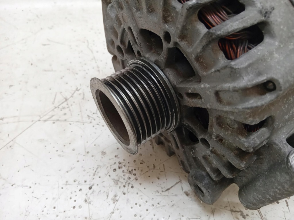 Генератор bmw 7 f01 f02 4.4 750 1 в Украине