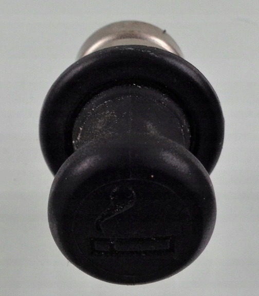 фото №1, Mazda 6 i 02 r прикуриватель