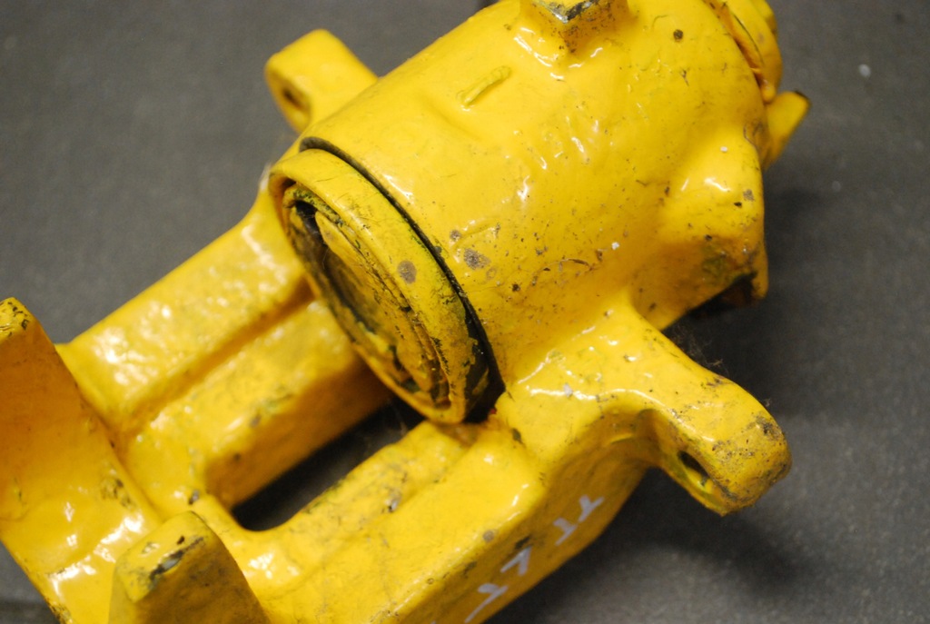 фото №5, Суппорт тормоза левый задняя audi tt 8n 1.8t