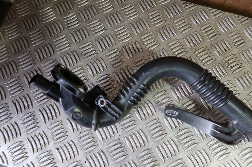 Труба интеркулер clio iv 0.9 tce 104954 Доставка