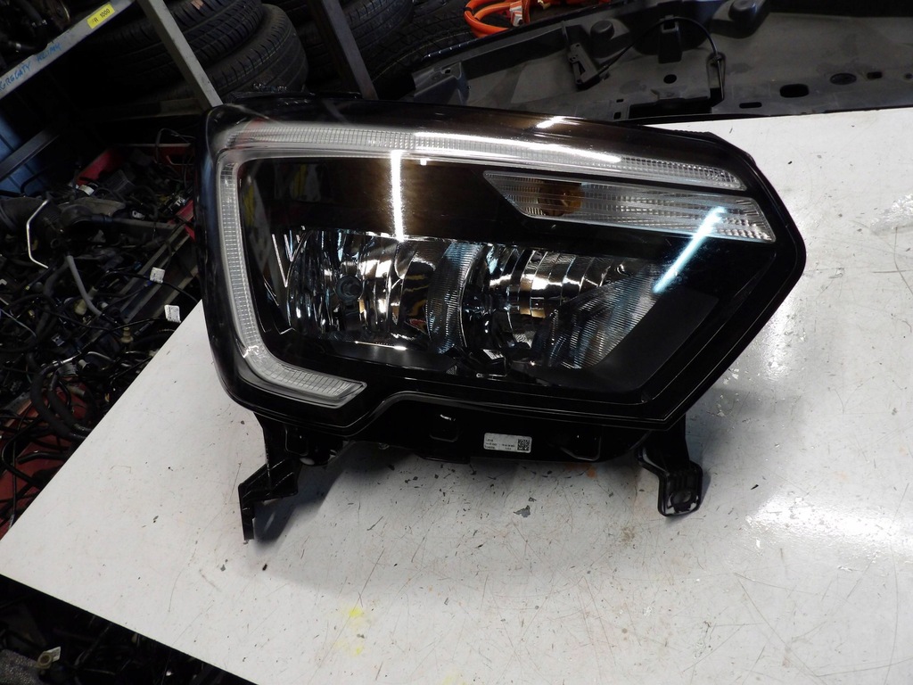 фото №1, Лампа правая передняя renault master 3/4 260105567r