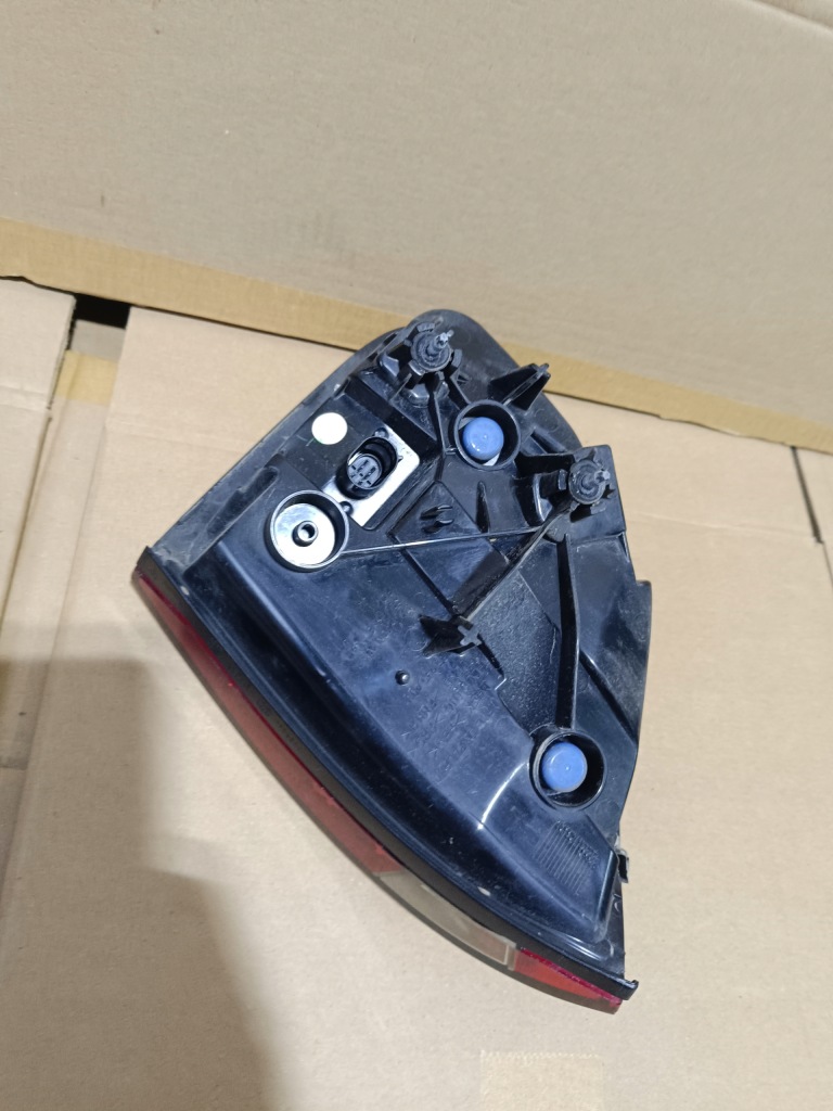 Фара правий задній porsche cayenne 2 led 7p5945094k Київ