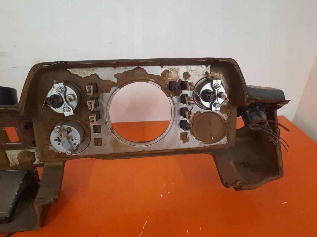 фото №10, Mercedes t1 приборная панель приборная приборная панель консоль