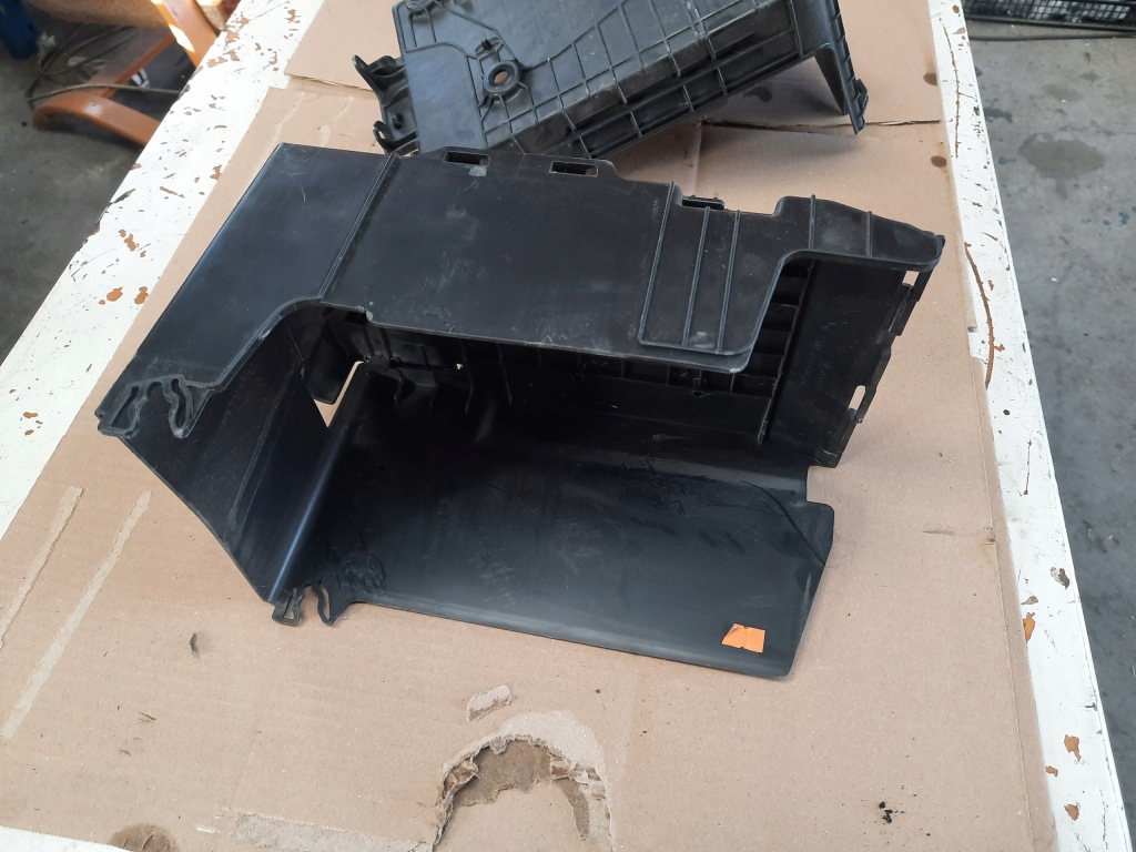 фото №8, C3 aircross 1.5 bhdi корпус основание аккумулятор