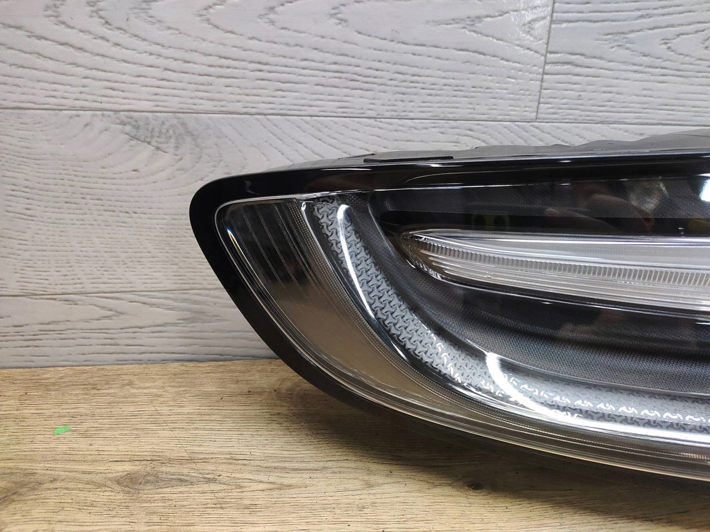 фото №6, Porsche macan 2021 задняя сторона левая лампы задние