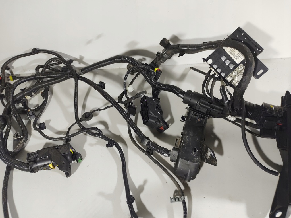 фото №8, Jeep compass 1.4 17r- коробка предохранителей 68328654ae