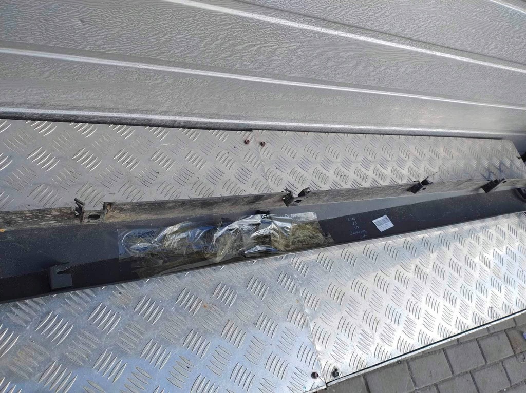 фото №5, Nissan leaf ii молдинг порог правая