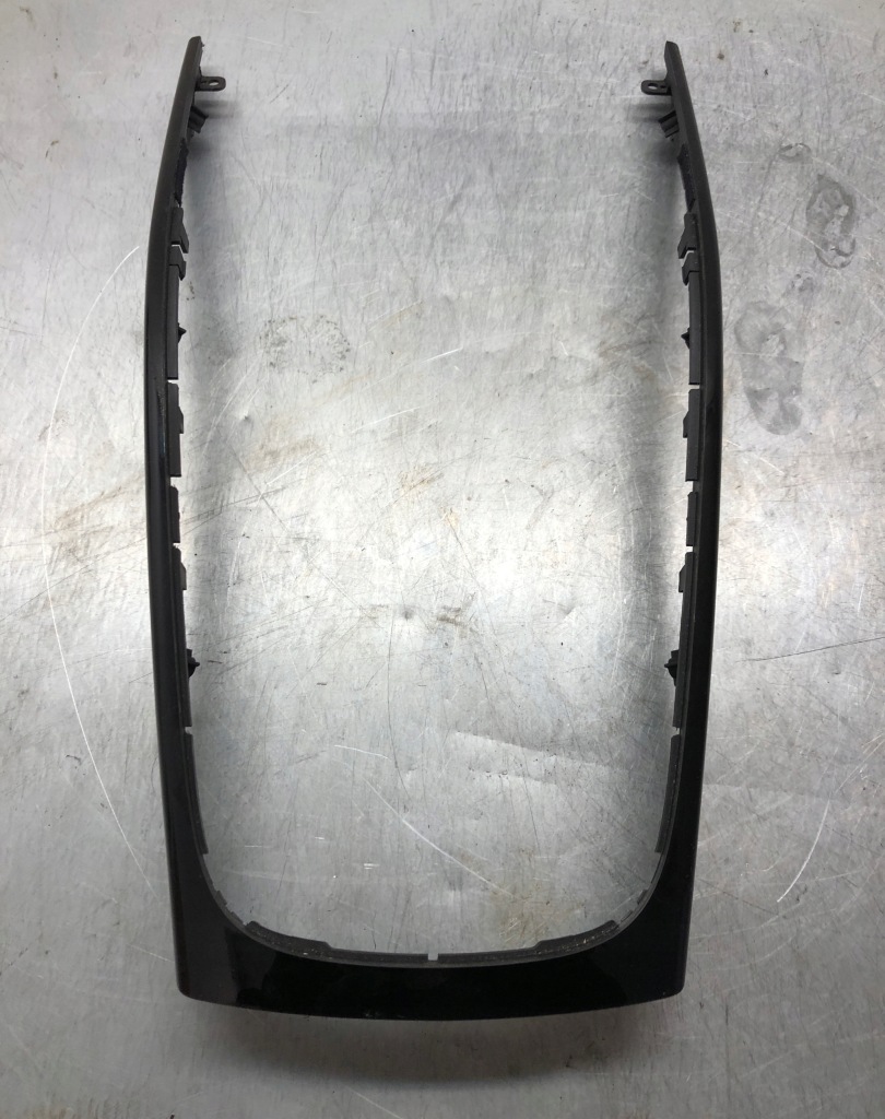 фото №10, Декоры дверь туннель piano black 1lq s-line a5 sportback lift 08-15